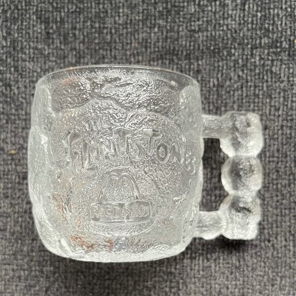Set of two Flintstone McDonald Mugs from 1993 - Picture 9 of 11